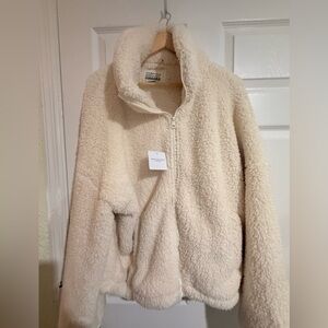 American Eagle Outfitters Cream Sherpa Jacket